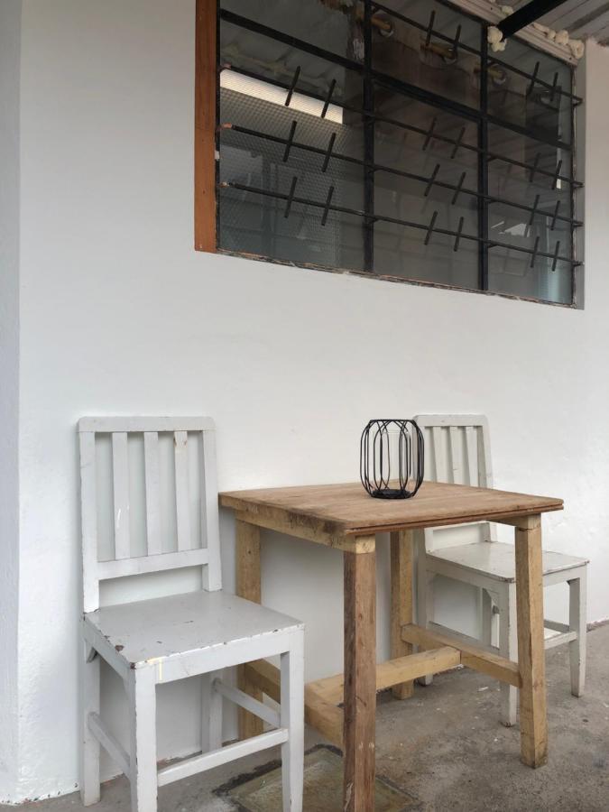 Tiny Apartment In The City Rooftop Terrace Banos  Exterior photo